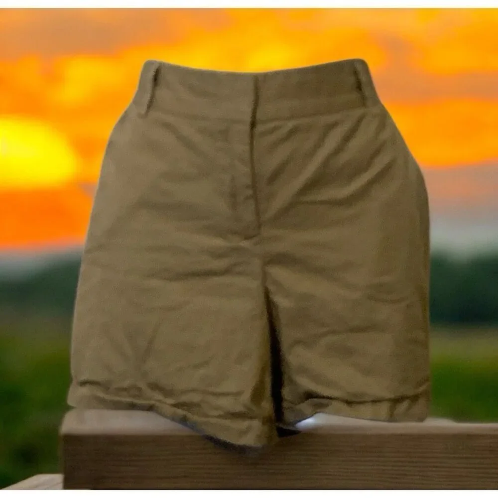 J. Crew Womens Chino Broken In Cotton Shorts Size 10 Beige Pockets